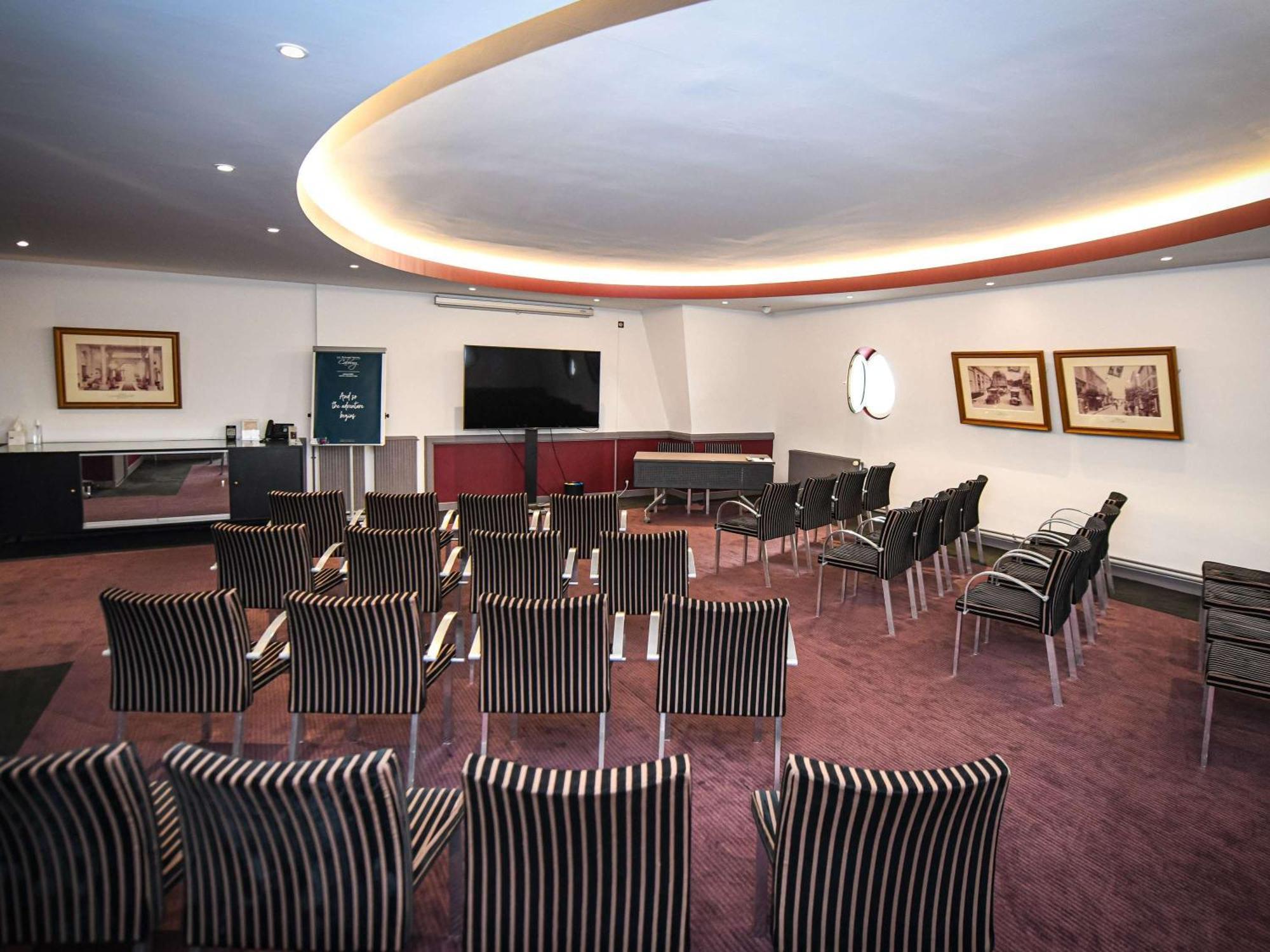 Le Grand Hotel De Cabourg - Mgallery Hotel Collection Экстерьер фото