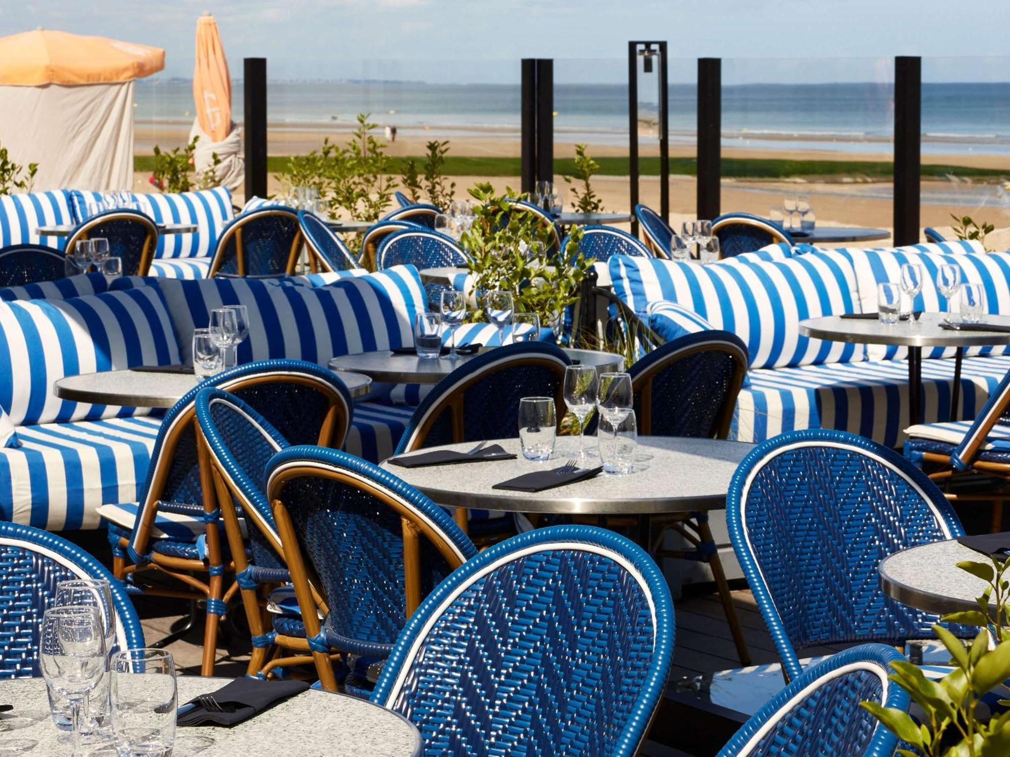 Le Grand Hotel De Cabourg - Mgallery Hotel Collection Экстерьер фото
