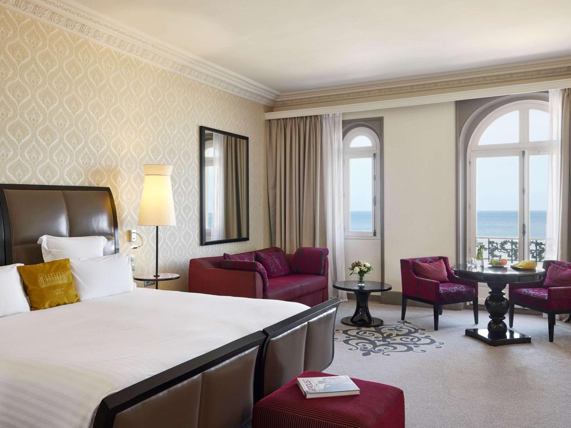 Le Grand Hotel De Cabourg - Mgallery Hotel Collection Экстерьер фото