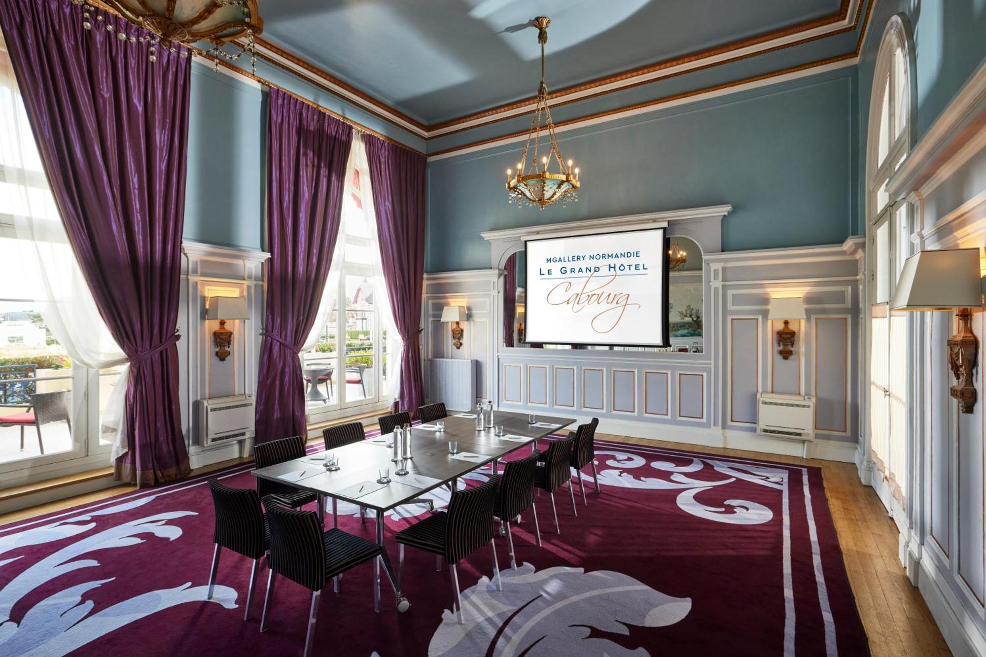 Le Grand Hotel De Cabourg - Mgallery Hotel Collection Экстерьер фото