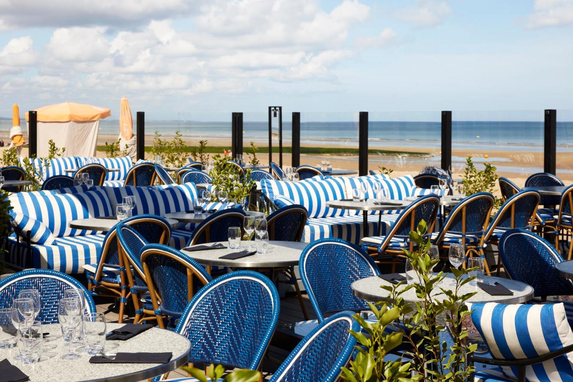 Le Grand Hotel De Cabourg - Mgallery Hotel Collection Экстерьер фото
