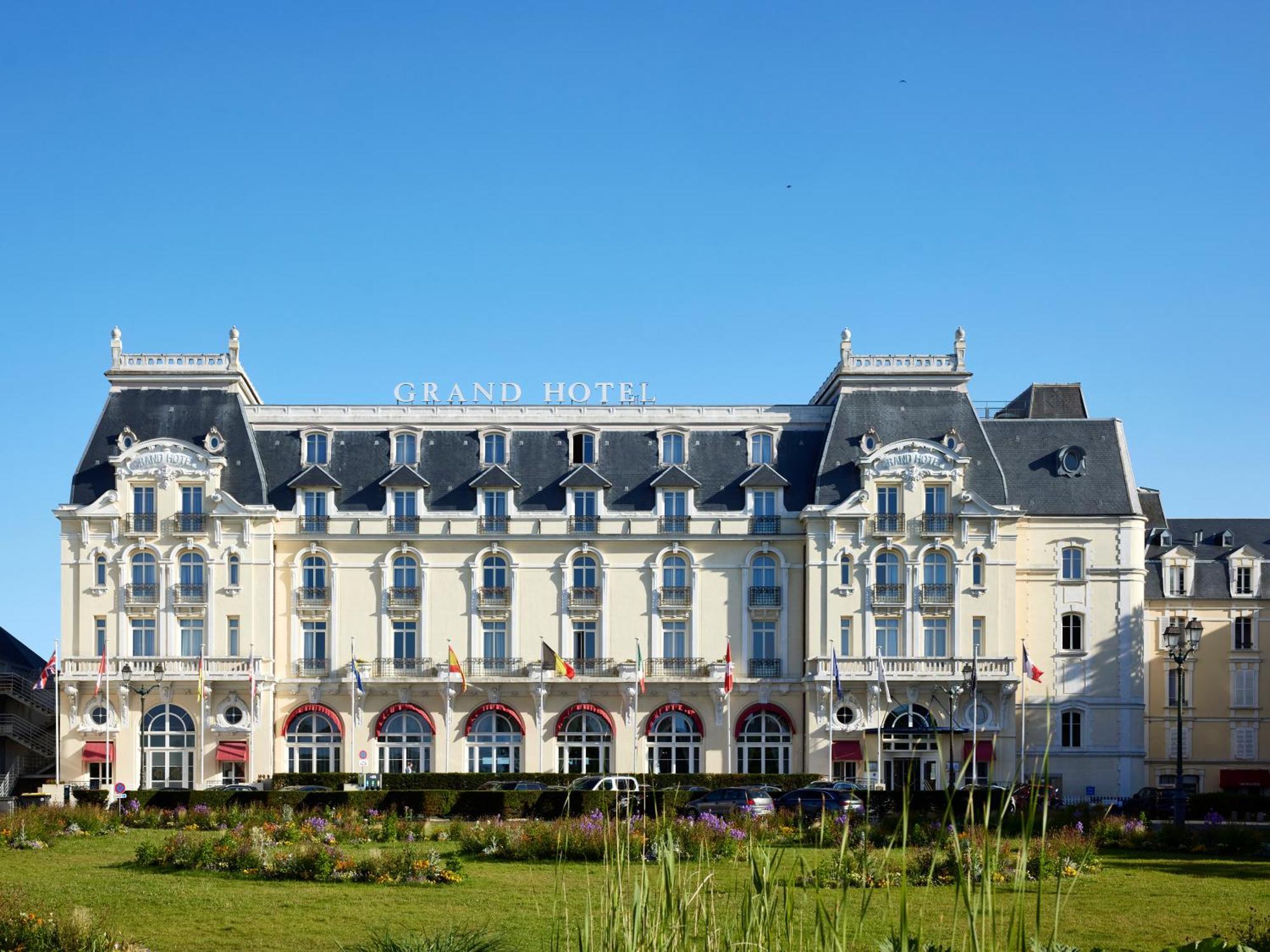 Le Grand Hotel De Cabourg - Mgallery Hotel Collection Экстерьер фото
