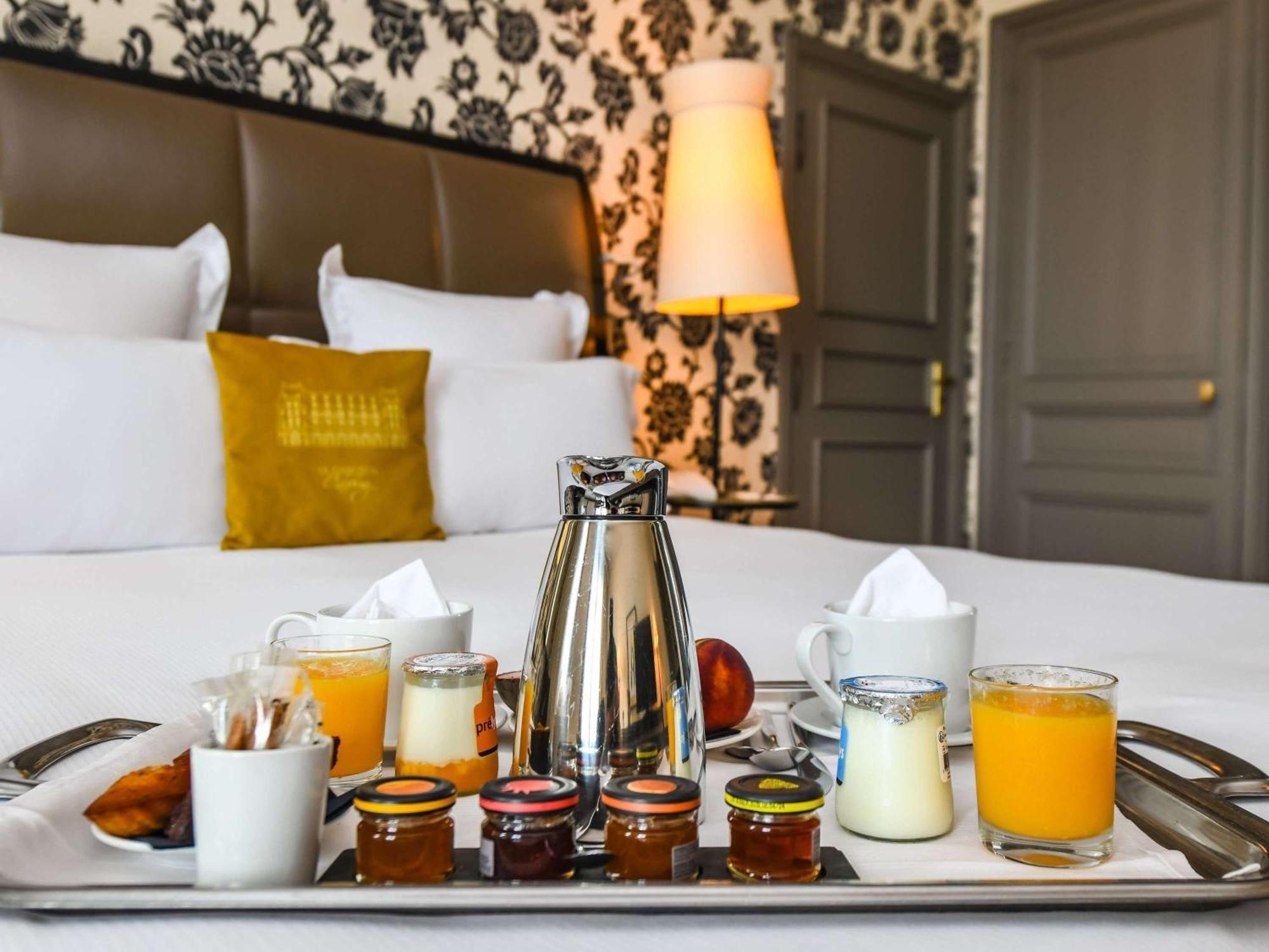 Le Grand Hotel De Cabourg - Mgallery Hotel Collection Экстерьер фото
