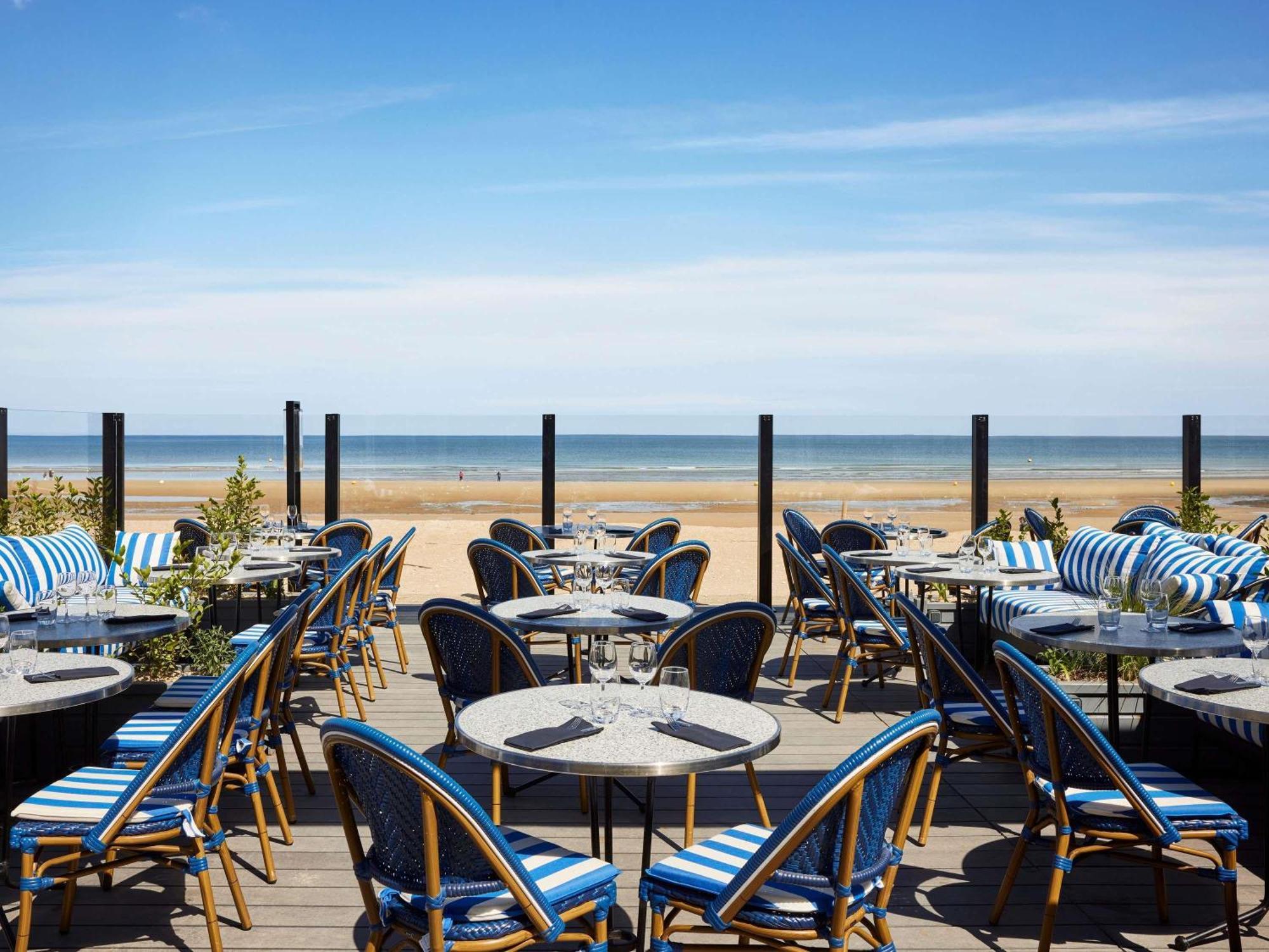 Le Grand Hotel De Cabourg - Mgallery Hotel Collection Экстерьер фото