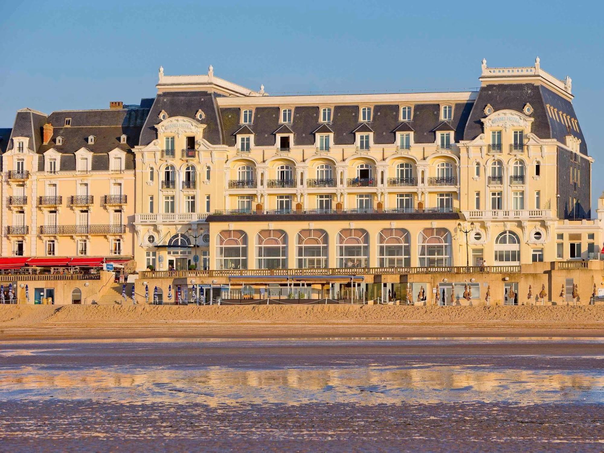 Le Grand Hotel De Cabourg - Mgallery Hotel Collection Экстерьер фото